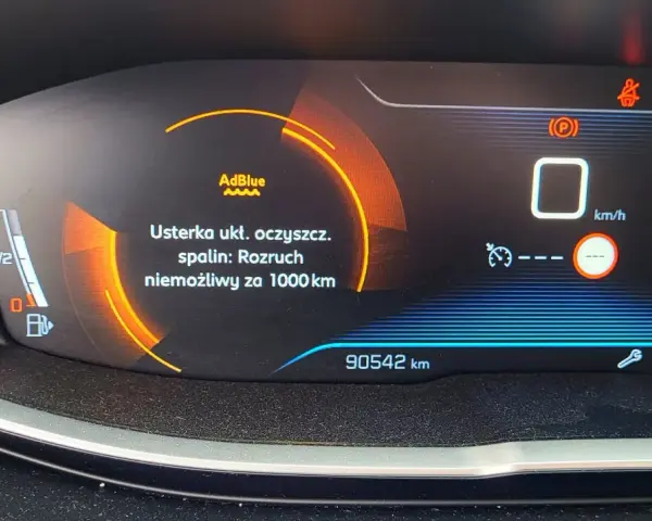 Awaria układu oczyszczania spalin. Rozruch niemożliwy za 1000 km. Wskaźnik AdBlue świeci.