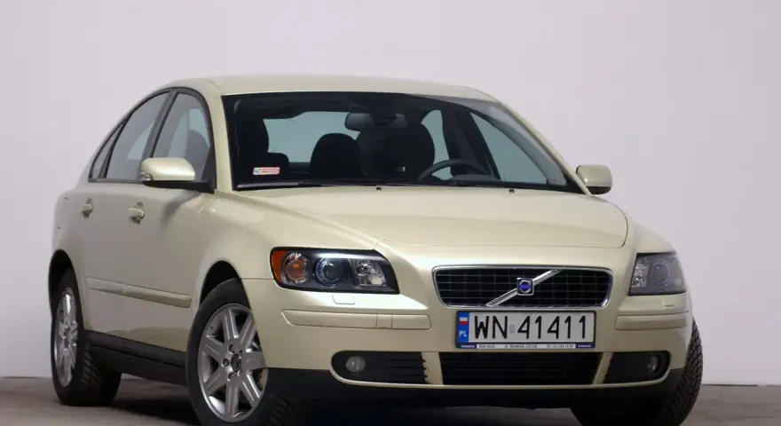 Pojemność baku paliwa w Volvo S40 - co musisz wiedzieć, aby nie przepłacać