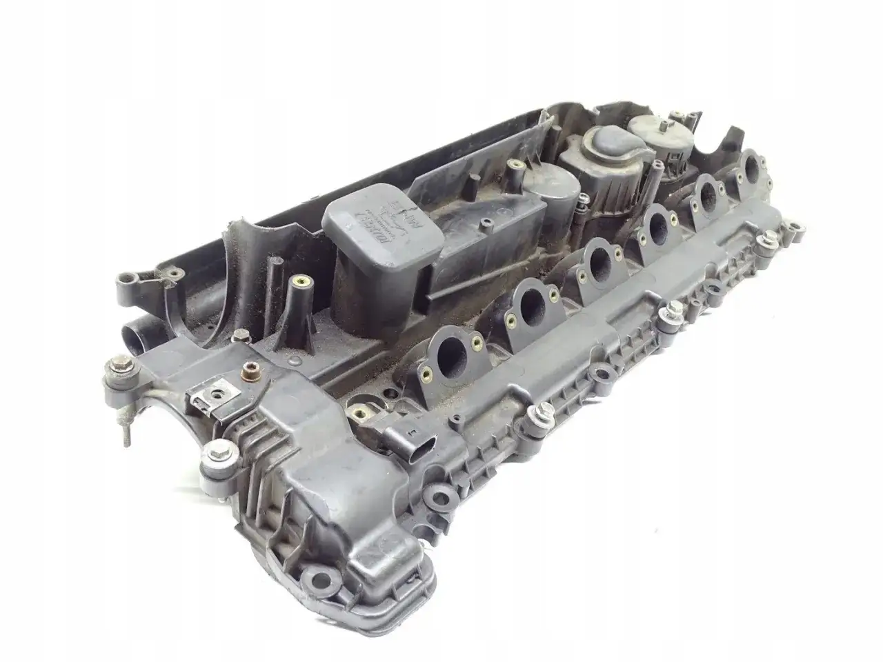 Pokrywa zaworów do silnika M57D30 BMW, element układu dolotowego.